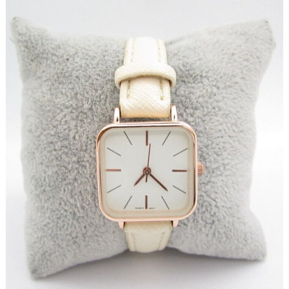 Women Charming‎ Charlie Quartz WR Analog Dial Causal Watch (G609)